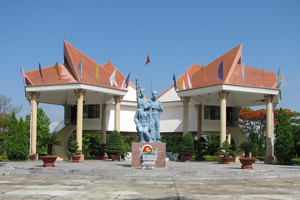 Nhà ngục Kon Tum